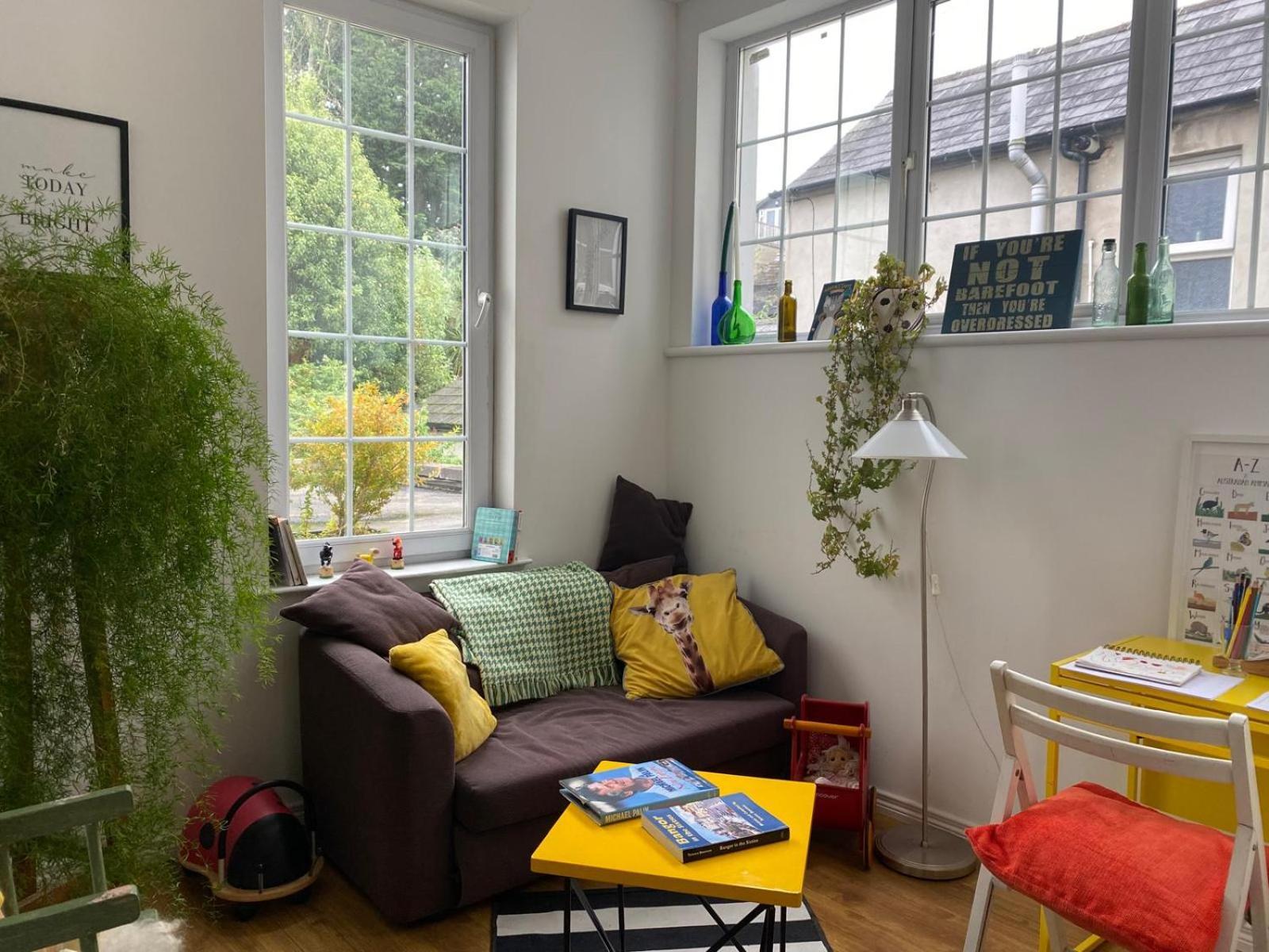 True Colours Apartment In Central Location Bangor  Esterno foto